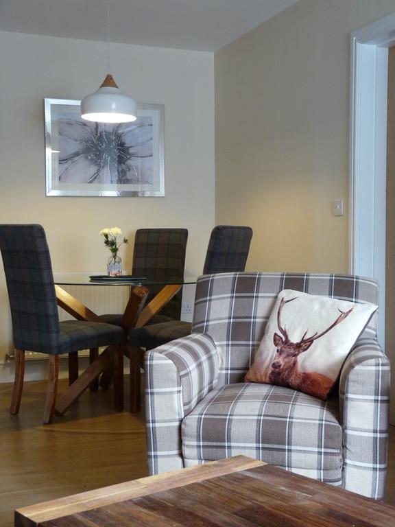 Riverside Apartments Уик Экстерьер фото