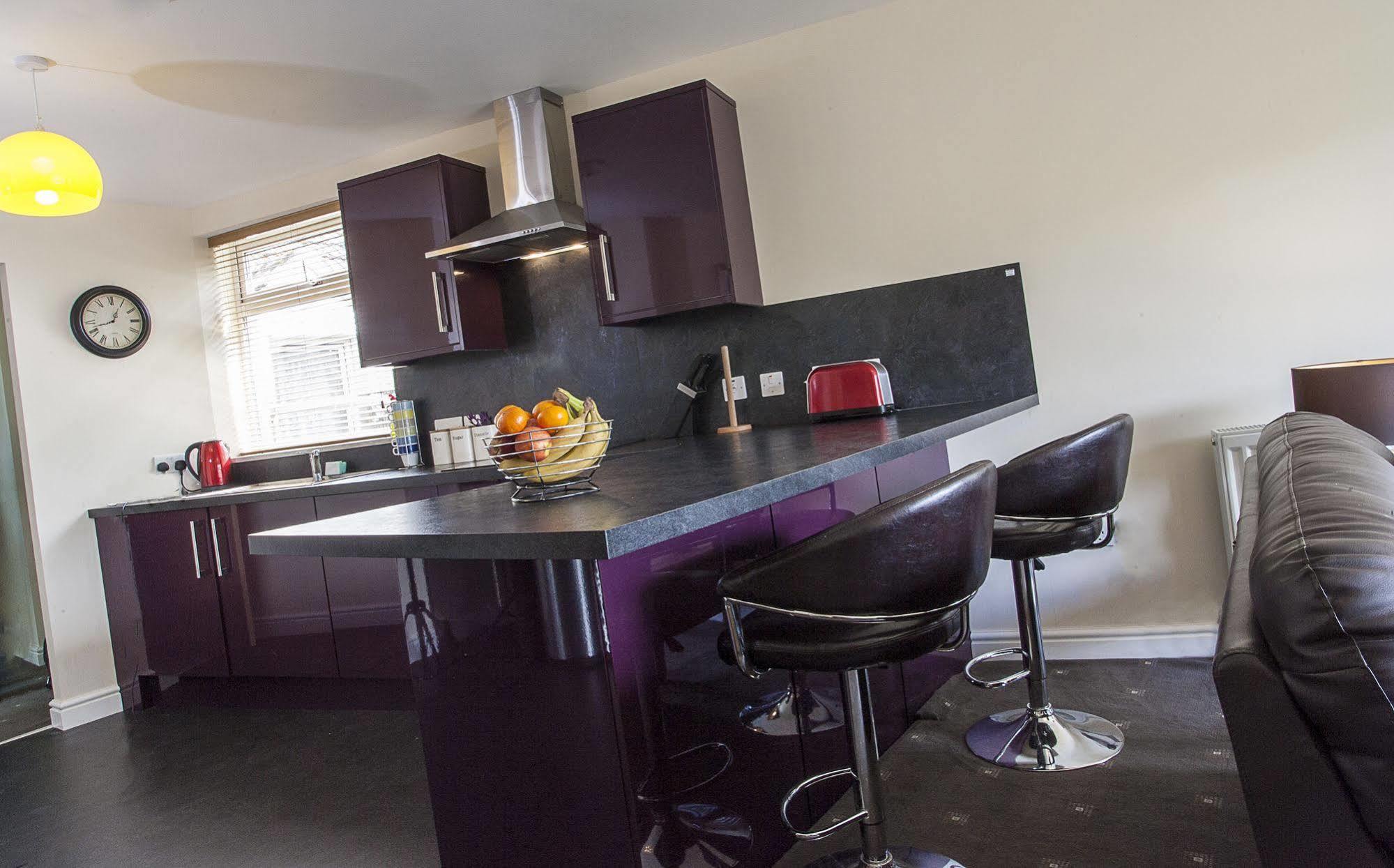 Riverside Apartments Уик Экстерьер фото